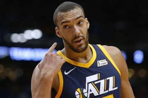 11月2日戈贝尔当选NBA周最佳球员_NBA新赛季2021戈贝尔成为周最佳