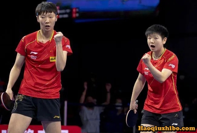 2022WTT新加坡大满贯女双半决赛 王曼昱/孙颖莎vs倪夏莲/德努特 全场录像