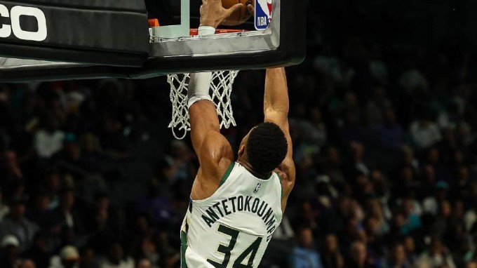 2023.11.18NBA录像回放高清 雄鹿vs黄蜂
