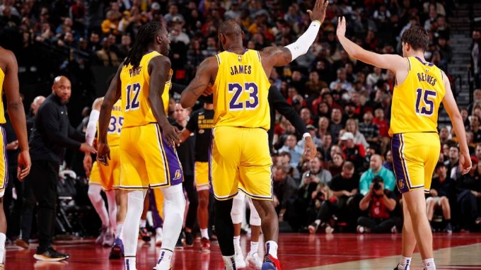 2023.11.18NBA录像回放 湖人vs开拓者 免费更新